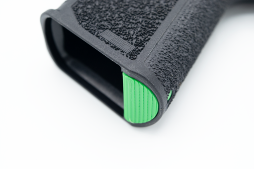 Compact P80 plug